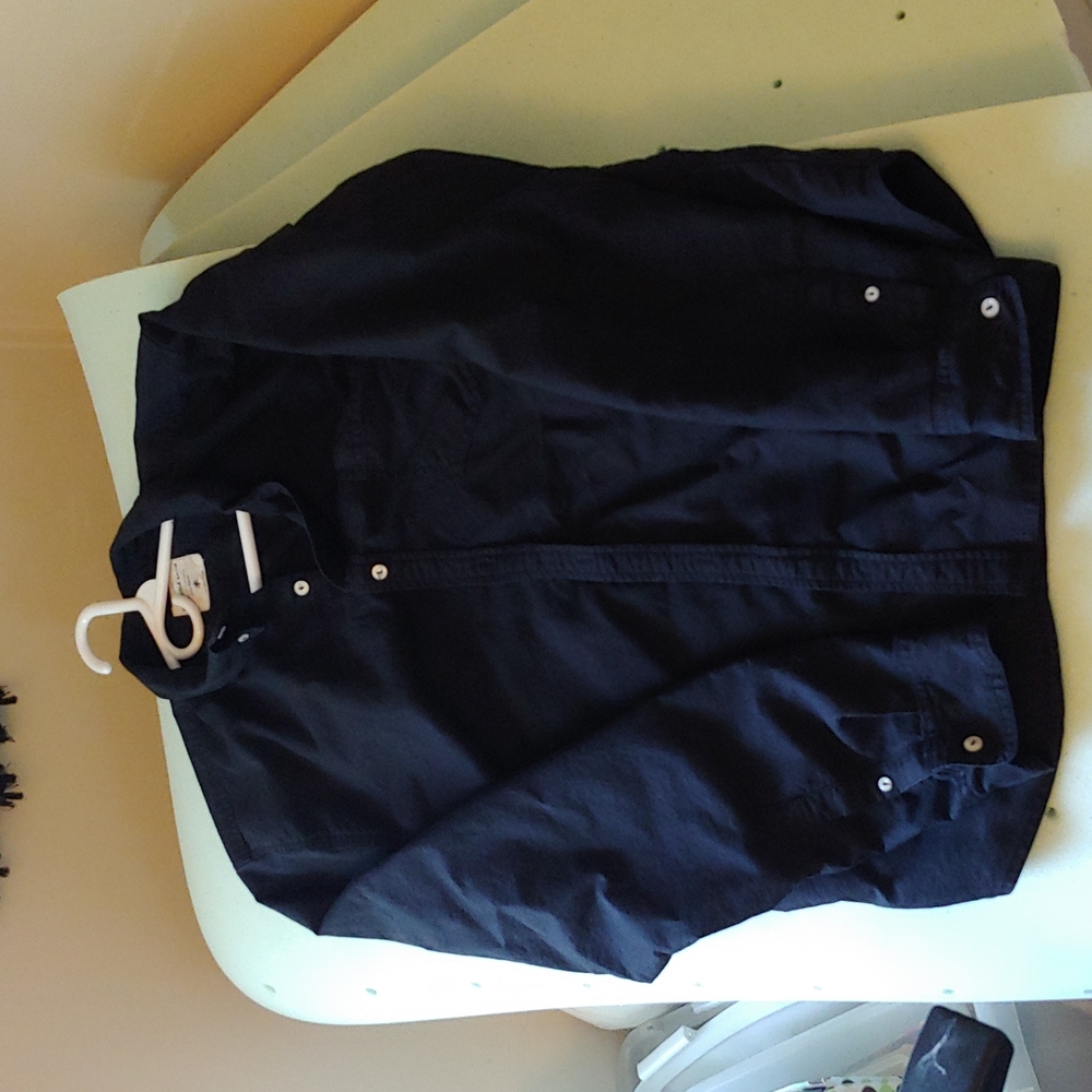NWOT Men's Cotton LS Shirt L. New condition!